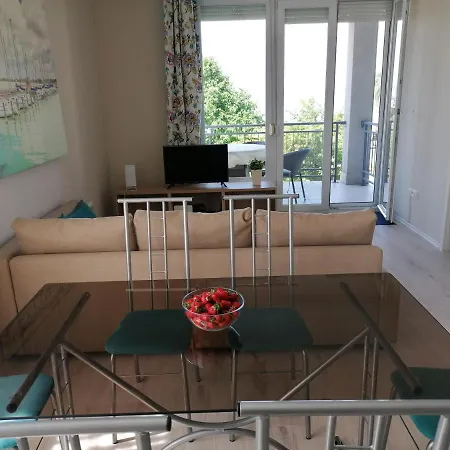 Lilla Apartman *