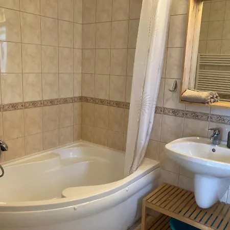 Lilla Apartman *